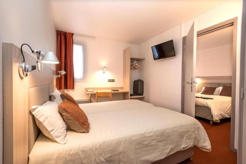 Brit Hotel Confort Deltour Манд Экстерьер фото
