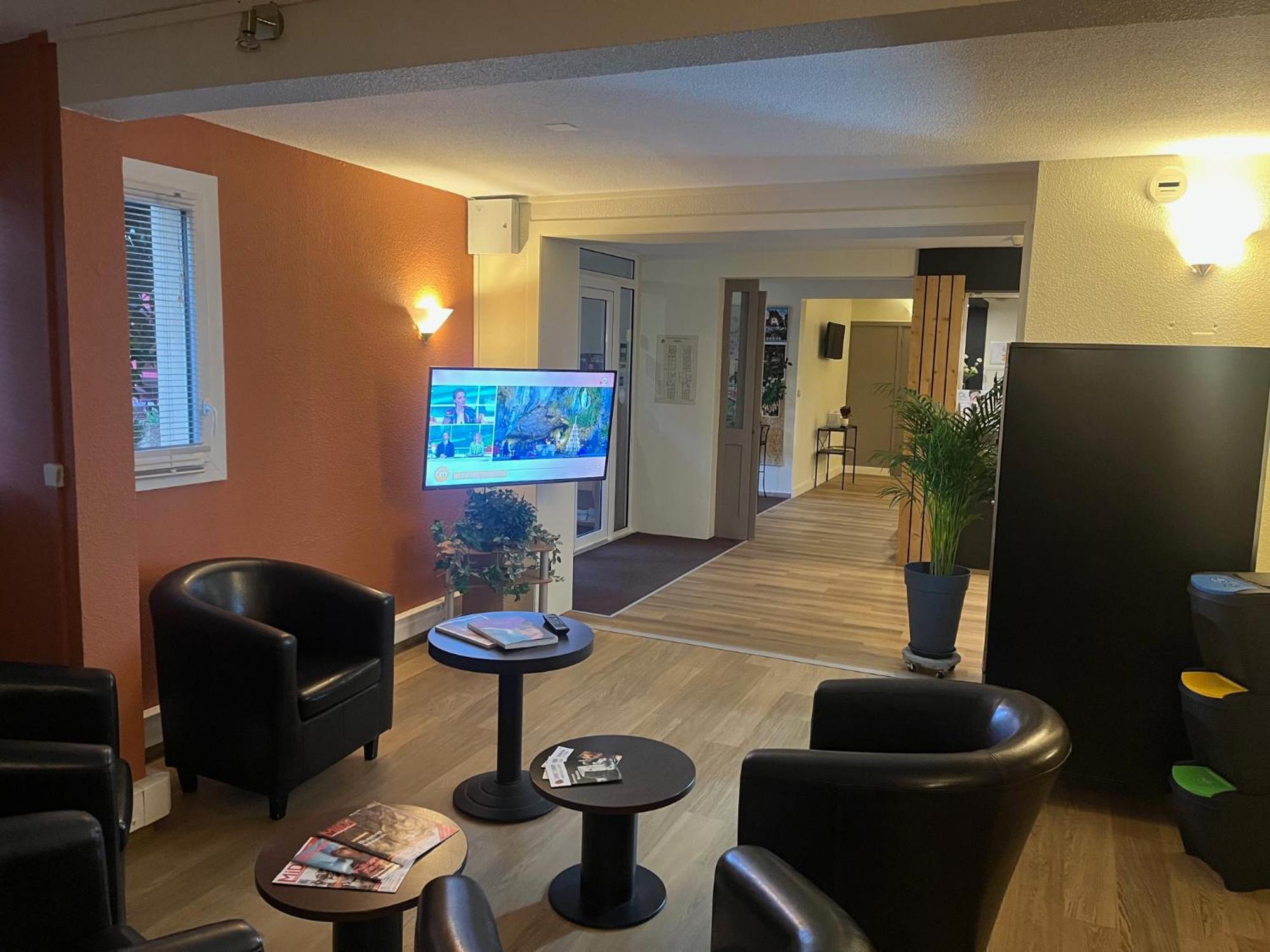 Brit Hotel Confort Deltour Манд Экстерьер фото